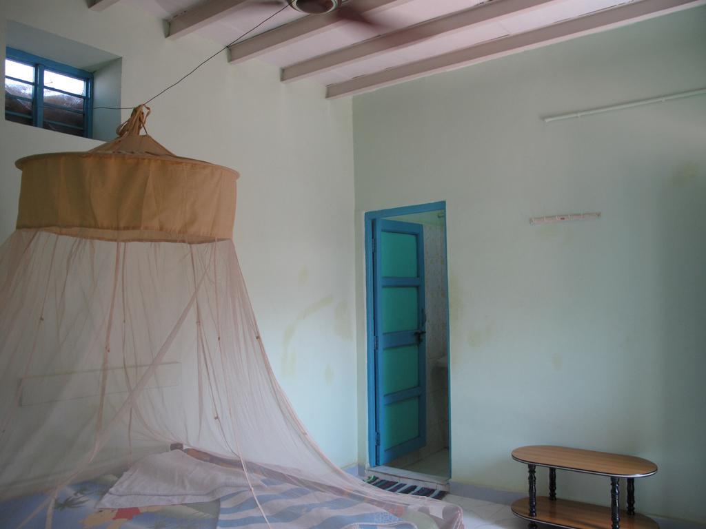 Om Shiva Guest House Hampi Exterior photo